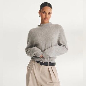 Lightweight Cashmere Roll Neck Naadam